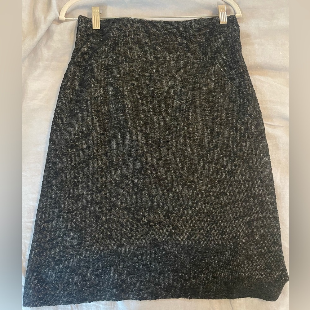 Theory pencil skirt, charcoal color. Wmns size 10 US.